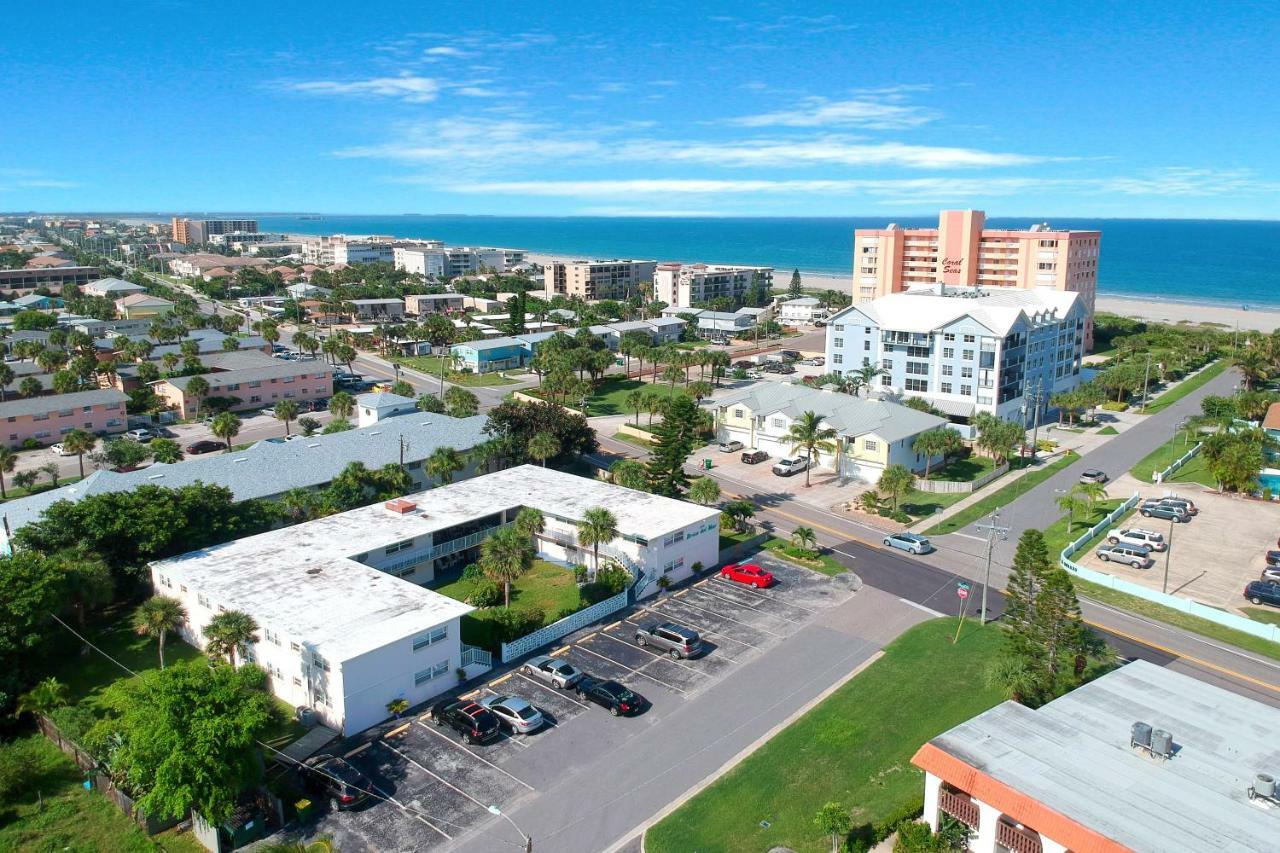 Brista Del Mar Condos Кейп Канаверал Екстериор снимка